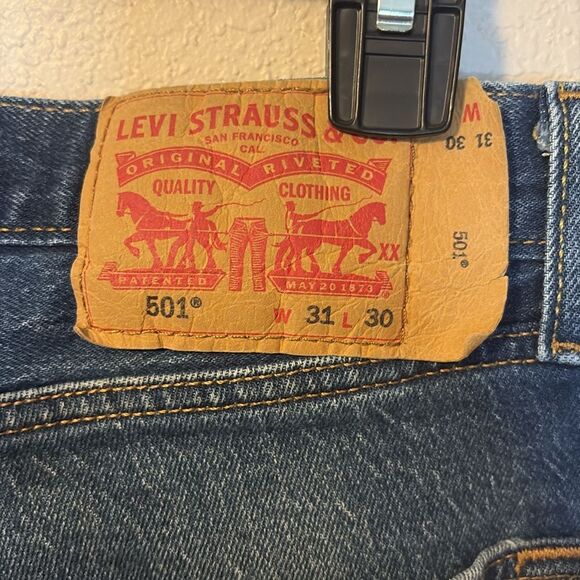 Levis 501 button fly classic broken in jeans 31x30 - Picture 7 of 9
